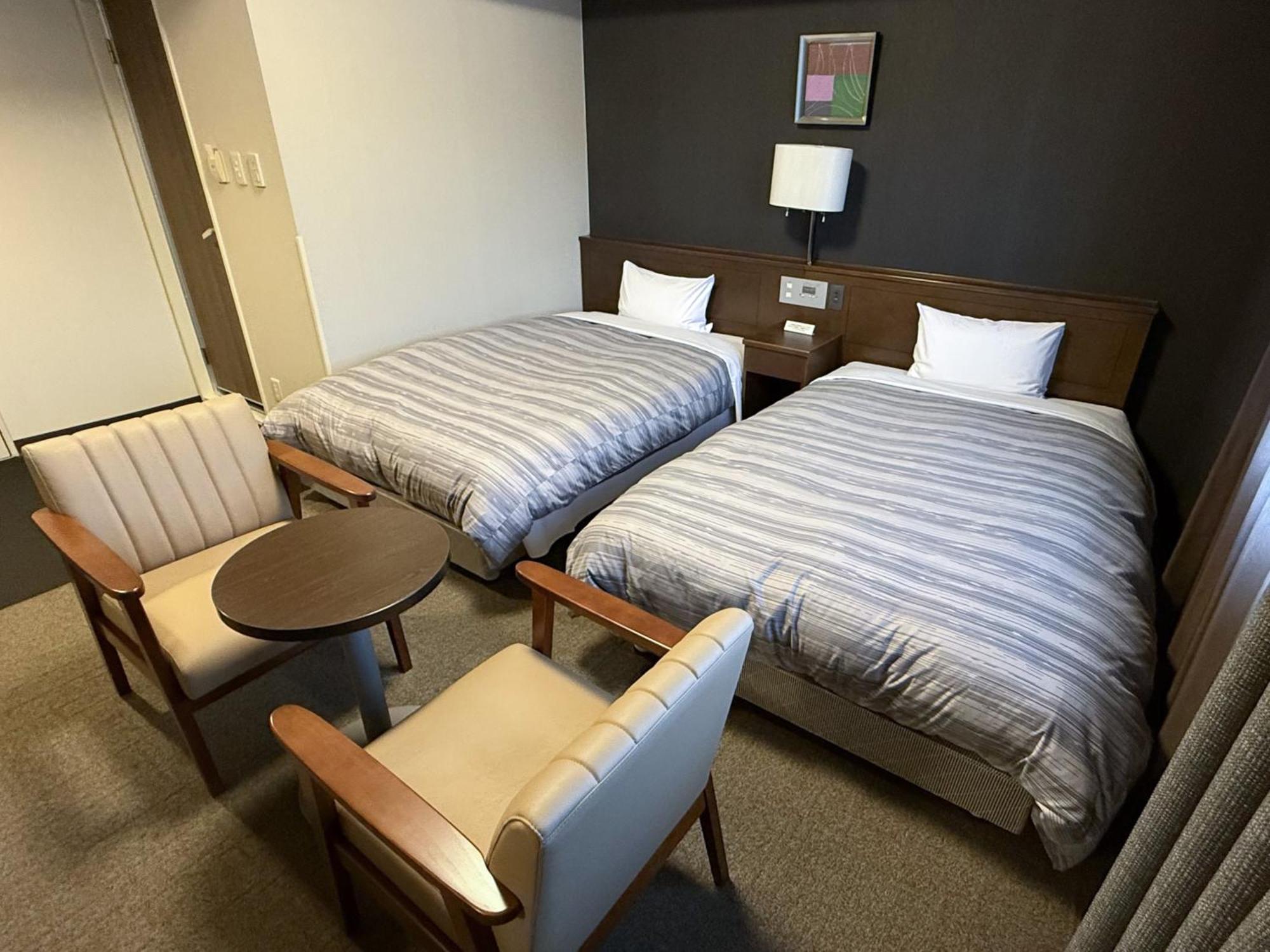 Hotel Route-Inn Ichinoseki Inter Екстер'єр фото